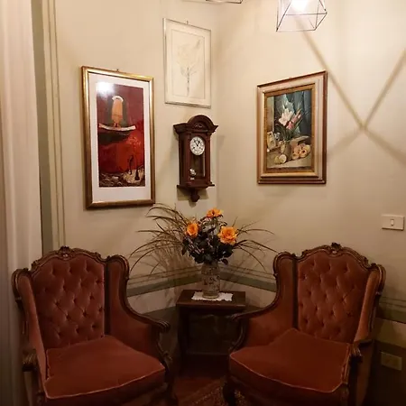 아파트 Cecchi's Old 아레초
