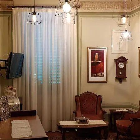 Cecchi's Old * Arezzo